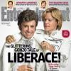Couverture d'Entertainment Weekly avec Michael Douglas et Matt Damon amoureux et costumés pour Ma vie avec Liberace.