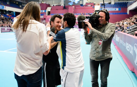 Michael Youn, Cyril Hanouna à l'occasion d'un match caritatif en marge du 22e Open de tennis GDF SUEZ au Stade Pierre de Coubertin à Paris le 28 Janvier 2014.