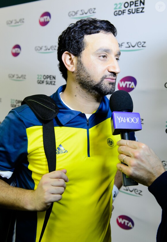 Cyril Hanouna à l'occasion d'un match caritatif en marge du 22e Open de tennis GDF SUEZ au Stade Pierre de Coubertin à Paris le 28 Janvier 2014.