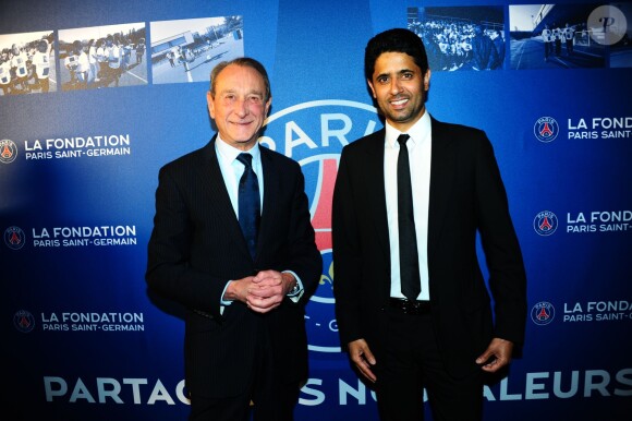 Nasser Al-Khelaifi et Bertrand Delanoë lors du dîner de gala de la Fondation PSG, le 28 janvier 2014, au Pré Catelan à Paris