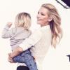 Kate Hudson, ravissante égérie avec son fils Bingham dans les bras, photographiée par Mikael Jansson pour la campagne publicitaire printemps-été 2014 d'Ann Taylor.