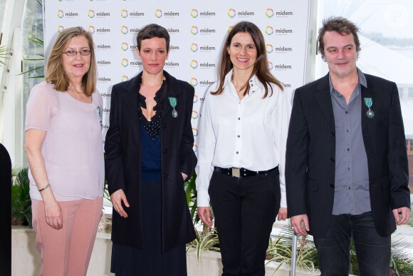 Alyson Wenham, Emily Loizeau, Aurélie Filippetti et Axel Bauer à Cannes, le 2 février 2014.