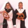 Sofia Vergara et Ellen DeGeneres dans une publicité parodique intitulée Das BombShell.