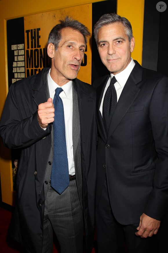 Michael Lynton et George Clooney à la première du film The Monuments Men au Ziegfeld Theatre, New York, le 4 février 2014.
