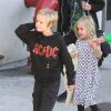 Shiloh et Vivienne - Brad Pitt et Angelina Jolie arrivent à l'aéroport de Los Angeles en provenance d'Australie avec leurs enfants, le 5 février 2014.