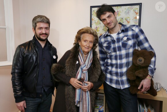 Bernadette Chirac entourée de Grégoire et Gil Alma en visite à l'hôpital Pellegrin pour l'opération Pièces Jaunes à Bordeaux, le 5 février 2014. 