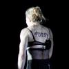 Madonna sur scène à Moscou affichait déjà son soutien aux Pussy Riot en août 2012. s