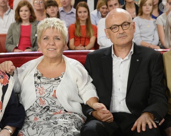 L'actrice Mimie Mathy et son mari Benoist Gérard - Enregistrement de l'émission "Vivement Dimanche" à Paris le 2 octobre 2013.