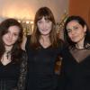 Exclusif - Carla Bruni avec l'adorable Nora et Olivia Cattan, présidente de l'association SOS Autisme en France, dans les coulisses du concert de la chanteuse au Théâtre du Casino Enghien-les-Bains, le 31 janvier 2014.