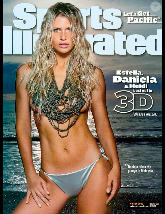 Daniela Pestova cover-girl de l'édition de Sports Illustrated Swimsuit Issue 2000