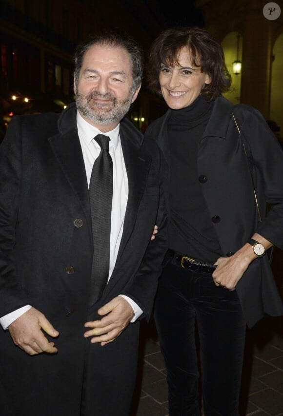 Inès de la Fressange et son compagnon Denis Olivennes à la générale de la pièce "La porte à côté" au Théâtre Édouard VII à Paris, le 10 fevrier 2014.