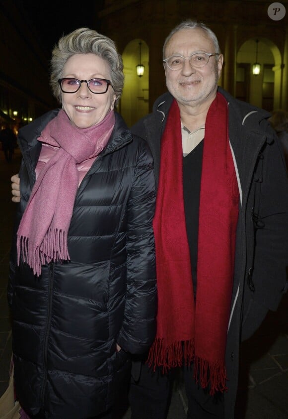 Françoise Laborde et son mari Jean-Claude à la générale de la pièce "La porte à côté" au Théâtre Édouard VII à Paris, le 10 fevrier 2014.