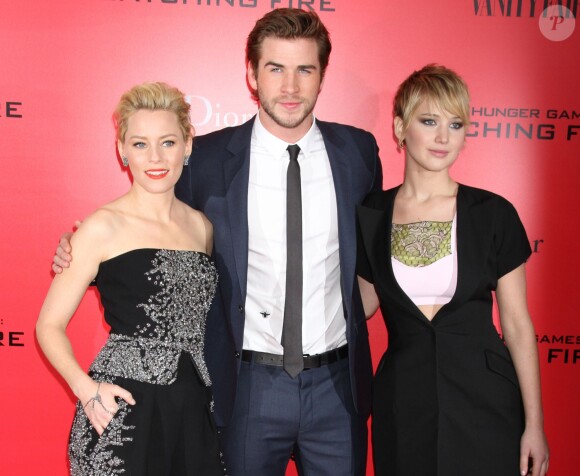 Liam Hemsworth, Jennifer Lawrence, Elizabeth Banks - Première du film "The Hunger Games 2 : Catching Fire" à New York, le 20 novembre 2013.