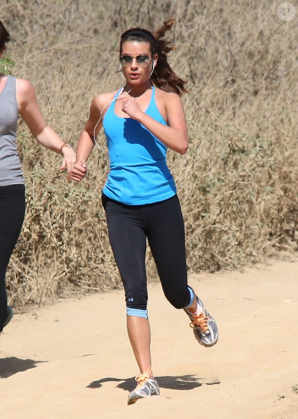 Lea Michele fait du footing au Runyon Canyon Park, à Los Angeles, le 13 février 2014.