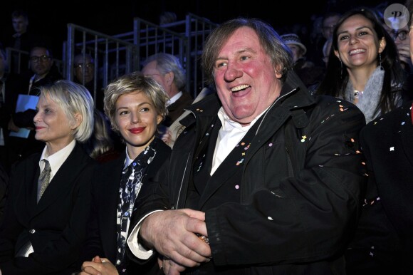Gérard Depardieu avec sa compagne Clémentine Igou à la soirée d'ouverture du 130ème Carnaval de Nice, le 14 février 2014, place Masséna.
