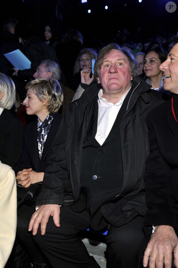 Gérard Depardieu déchaîné à la soirée d'ouverture du 130ème Carnaval de Nice, le 14 février 2014, place Masséna.