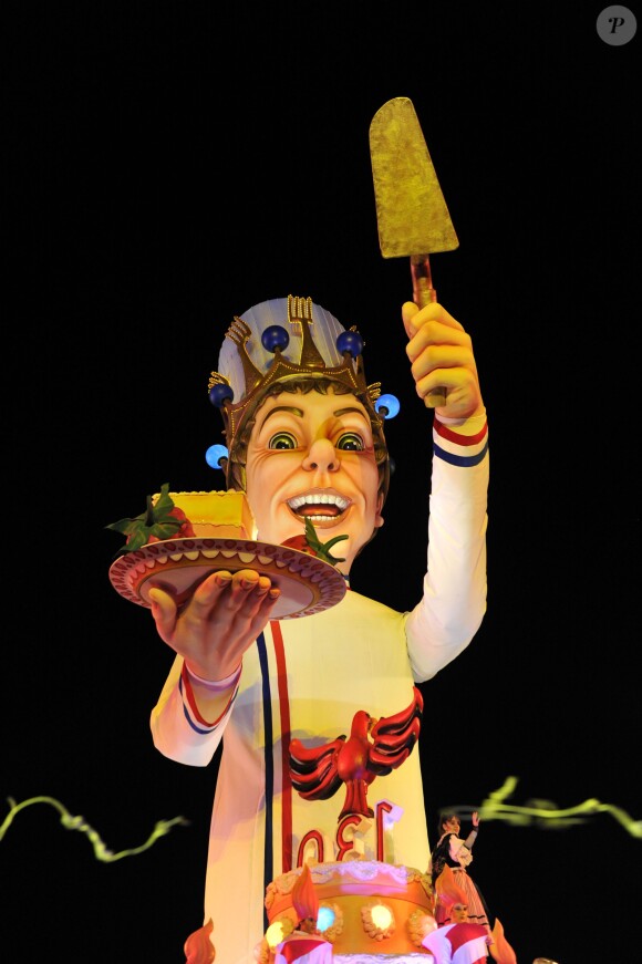 Ambiance à la soirée d'ouverture du 130ème Carnaval de Nice, le 14 février 2014, place Masséna.