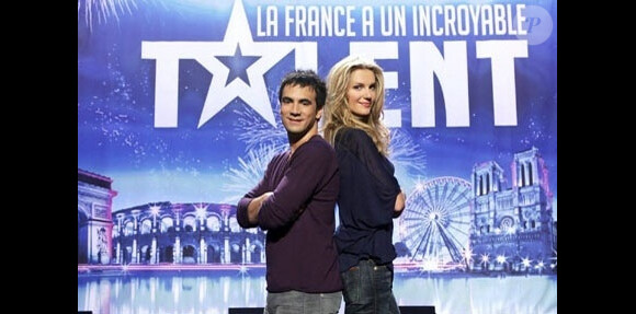 Sandrine Corman et Alex Goude présentent La France a un incroyable talent sur M6.