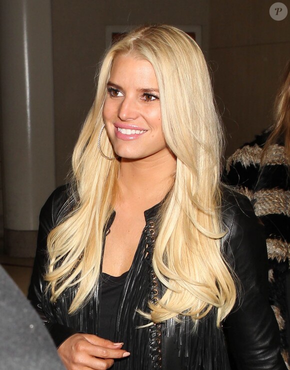 Jessica Simpson arrive à l'aéroport LAX de Los Angeles en provenance de New York. Le 7 janvier 2014.