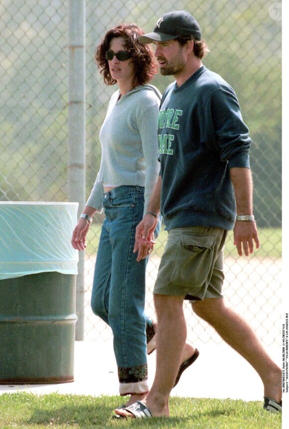 Jason Patric et Julia Roberts à Los Angeles, le 6 août 2000.