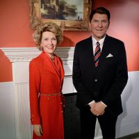 Nancy Reagan : La First Lady au côté de son époux Ronald, figée pour l'éternité