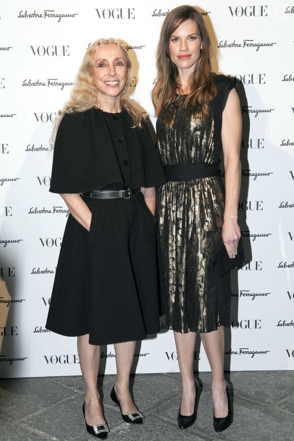 Franca Sozzani et Hilary Swank assistent à la soirée Salvatore Ferragamo à Milan. Le 23 février 2014.