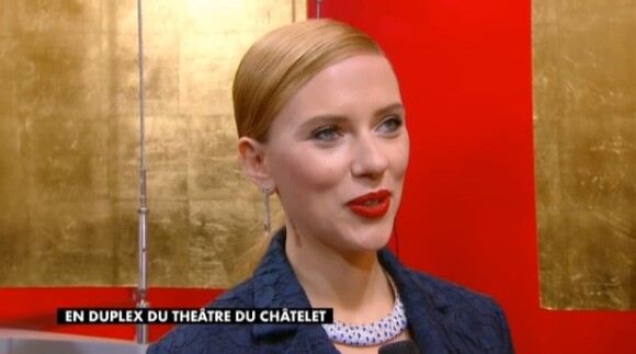 Scarlett Johansson arrive aux César 2014.