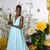 Lupita Nyong'o et son Oscar du meilleur second rôle pour 12 Years a Slave, le 2 mars 2014