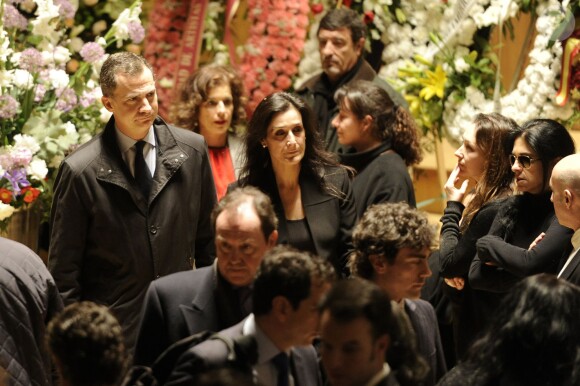 Le prince Felipe d'Espagne, Ana Botello, maire de Madrid aux obsèques du guitariste Paco de Lucia à Madrid, le 28 février 2014.