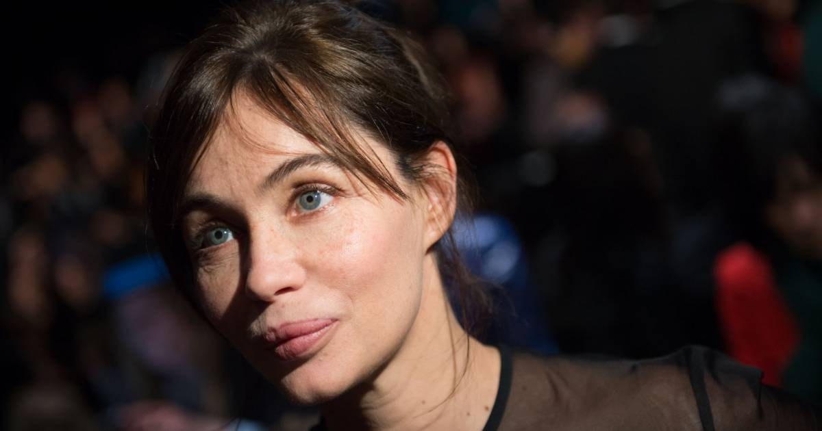 Fashion Week : Emmanuelle Béart et Anouchka Delon, ravissantes pour