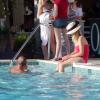 Exclusif - Kelsey Grammer et sa femme Kayte Walsh avec leur fille Faith dans la piscine du Beverly Hills Hotel, le 20 janvier 2014.