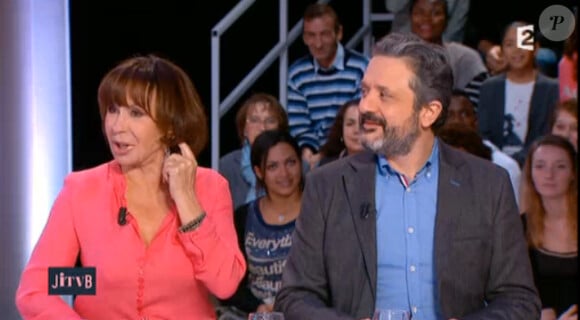 Danièle Evenou dans "Jusqu'ici tout va bien" (France 2), le 30 octobre 2013 sur France 2.