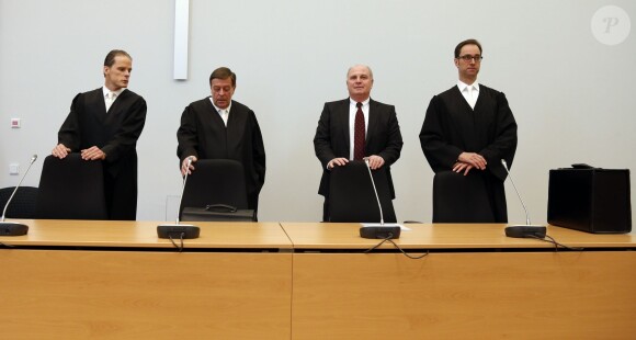 Uli Hoeness, le président du Bayern de Munich, devant la cour régionale de Munich, le 10 mars 2014, où il doit répondre de fraude fiscale