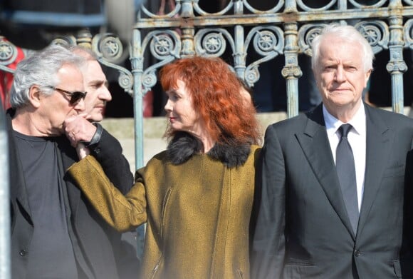 Pierre Arditi, Sabine Azéma, André Dussollier lors des funérailles d'Alain Resnais en l'église Saint-Vincent-de-Paul à Paris le 10 mars 2014