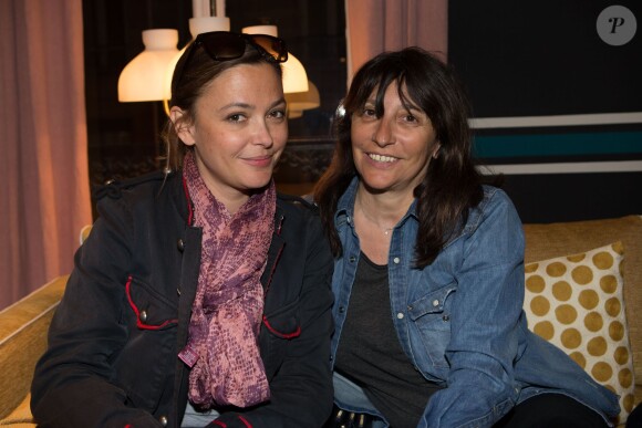 Anne Marcassus et Sandrine Quetier à la dédicace du livre de Gwendoline Hamon "Les dieux sont vaches" à la boutique de Sarah Lavoine à Paris, le 10 mars 2014.
