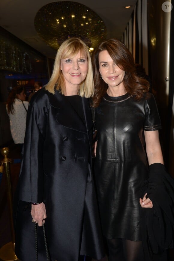 Exclusif - Chantal Ladesou et Valérie Kaprisky lors de la 9e cérémonie des Globes de Cristal au Lido à Paris, le 10 mars 2014.