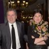 Daniel Auteuil et sa femme Aude Ambroggi lors de la 9e cérémonie des Globes de Cristal au Lido à Paris, le 10 mars 2014.