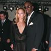 Jennifer Lopez et Diddy (Puff Daddy, à l'époque) à Paris en juillet 2000.