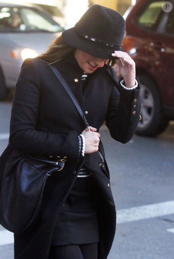 Lea Michele sur le tournage de "Glee" à New York, le 13 mars 2014  Stars on film scenes for the hit TV show 'Glee' in New York City, New York on March 13, 201413/03/2014 - New York