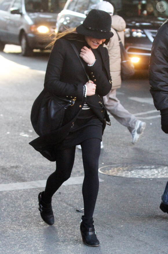Lea Michele sur le tournage de "Glee" à New York, le 13 mars 2014  Stars on film scenes for the hit TV show 'Glee' in New York City, New York on March 13, 201413/03/2014 - New York