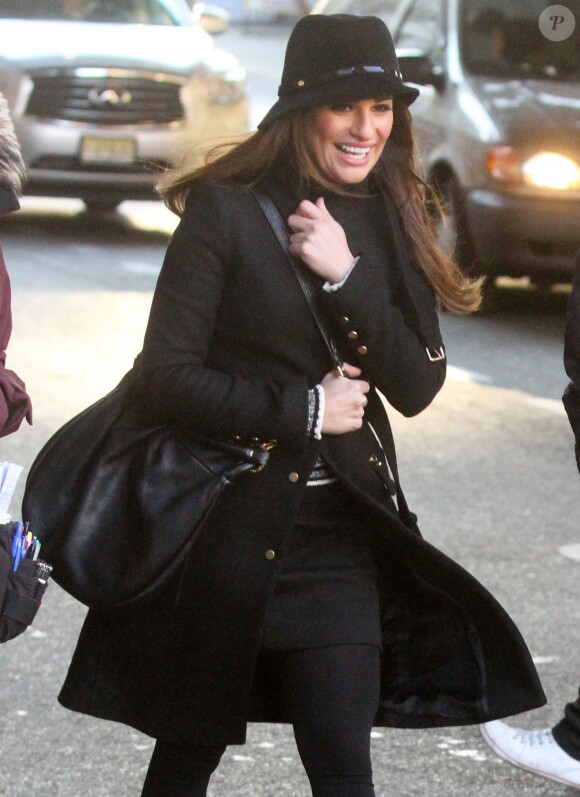 Lea Michele sur le tournage de "Glee" à New York, le 13 mars 2014  Stars on film scenes for the hit TV show 'Glee' in New York City, New York on March 13, 201413/03/2014 - New York