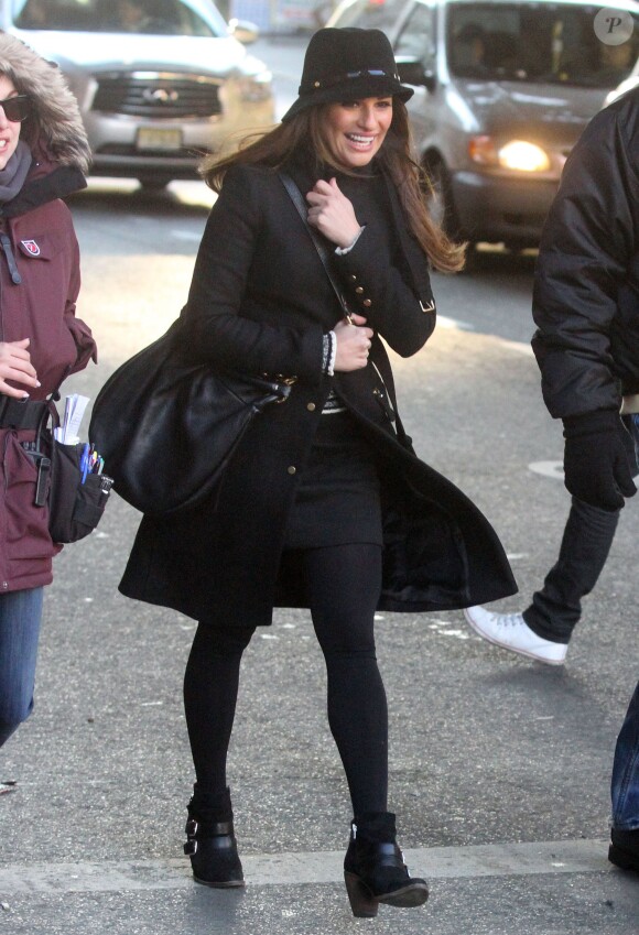 Lea Michele sur le tournage de "Glee" à New York, le 13 mars 2014  Stars on film scenes for the hit TV show 'Glee' in New York City, New York on March 13, 201413/03/2014 - New York