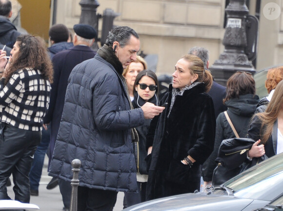 Jaime de Marichalar devant le restaurant L'Avenue, dans le 8e arrondissement de Paris, le 4 mars 2014