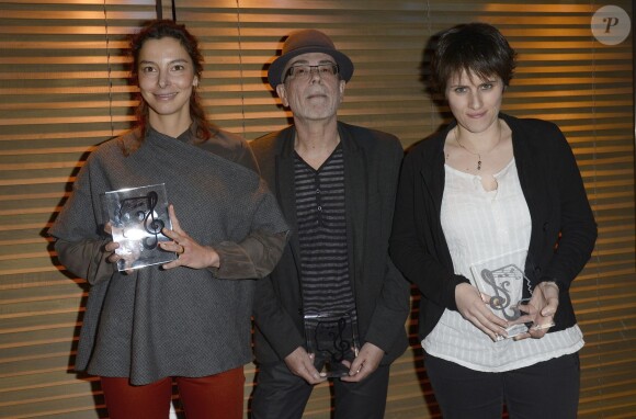 Emilie Mouret ( La Jeanne), Robert Bacccherini et Nathalie Kaufmann lors du Grand Prix de l'UNAC de la chanson 2014 à Paris, le 17 mars 2014.