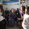 La princesse Victoria de Suède rencontre des jeunes femmes du programme Tech Needs Girls, en visite à Accra, au Ghana, le 17 mars 2014 dans le cadre d'une visite officielle promotionnelle au Ghana et en Tanzanie du 17 au 21 mars.