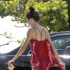 Kendall Jenner arrive au restaurant Nobu avec une amie. Malibu, Los Angeles, le 19 mars 2014..
