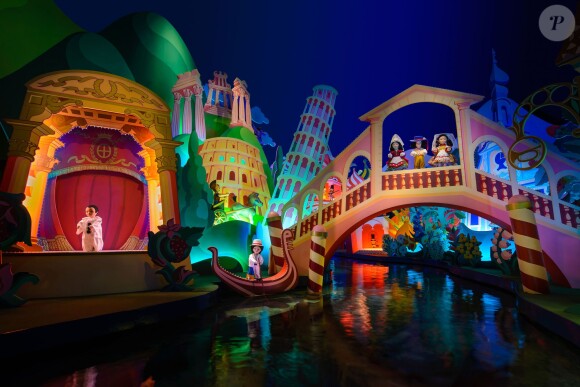 Illustration de l'attraction It's a small world.