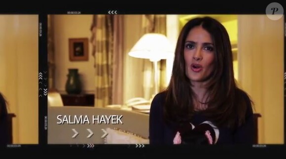 Salma Hayek dans la vidéo pour le 50e anniversaire de l'attraction It's a small world.