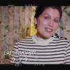 Laetitia Casta dans la vidéo pour le 50e anniversaire de l'attraction It's a small world.