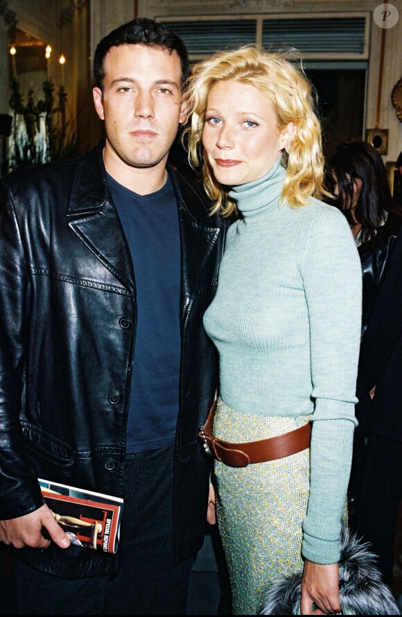 Ben Affleck et Gwyneth Paltrow lors du défilé Dior à Paris en 1998